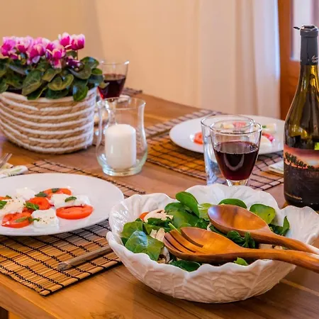 Petit Estel Tatil Evi
